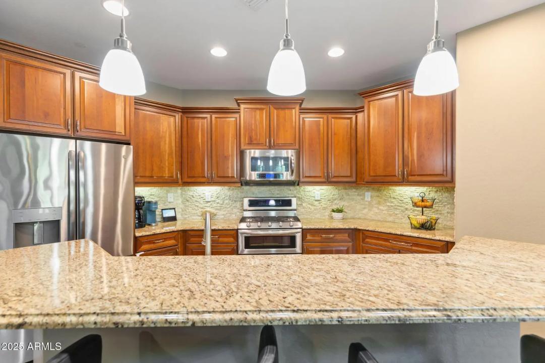 Real Estate Picture 6