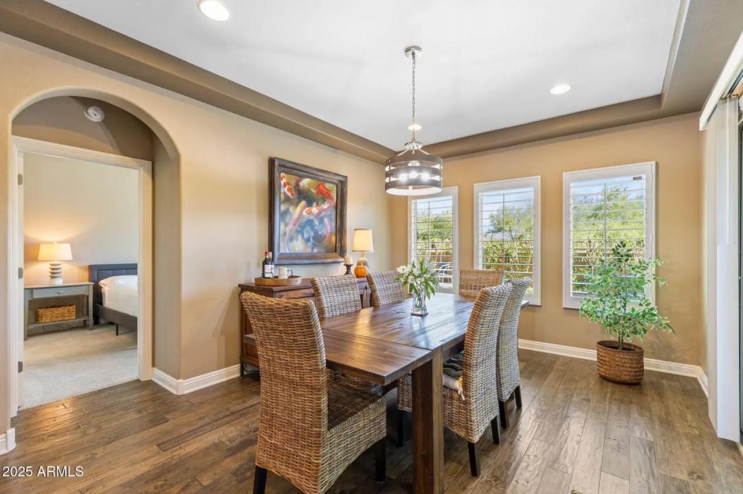 Real Estate Picture 16