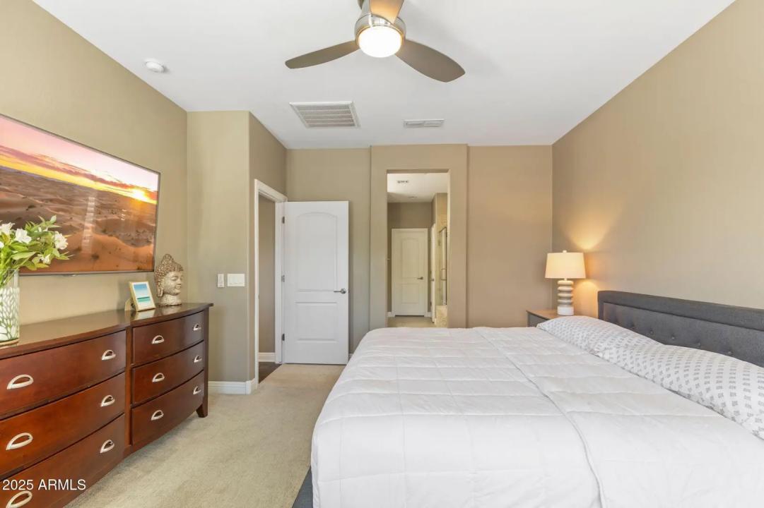 Real Estate Picture 18