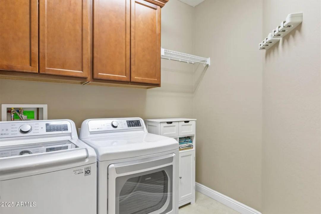 Real Estate Picture 25