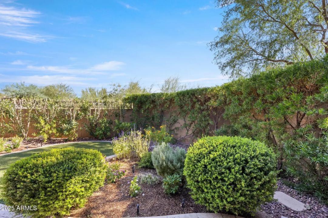 Real Estate Picture 34