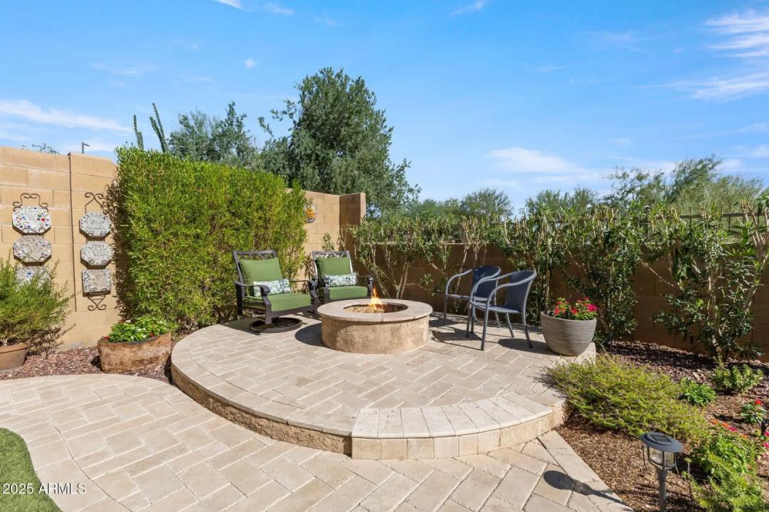 Real Estate Picture 36