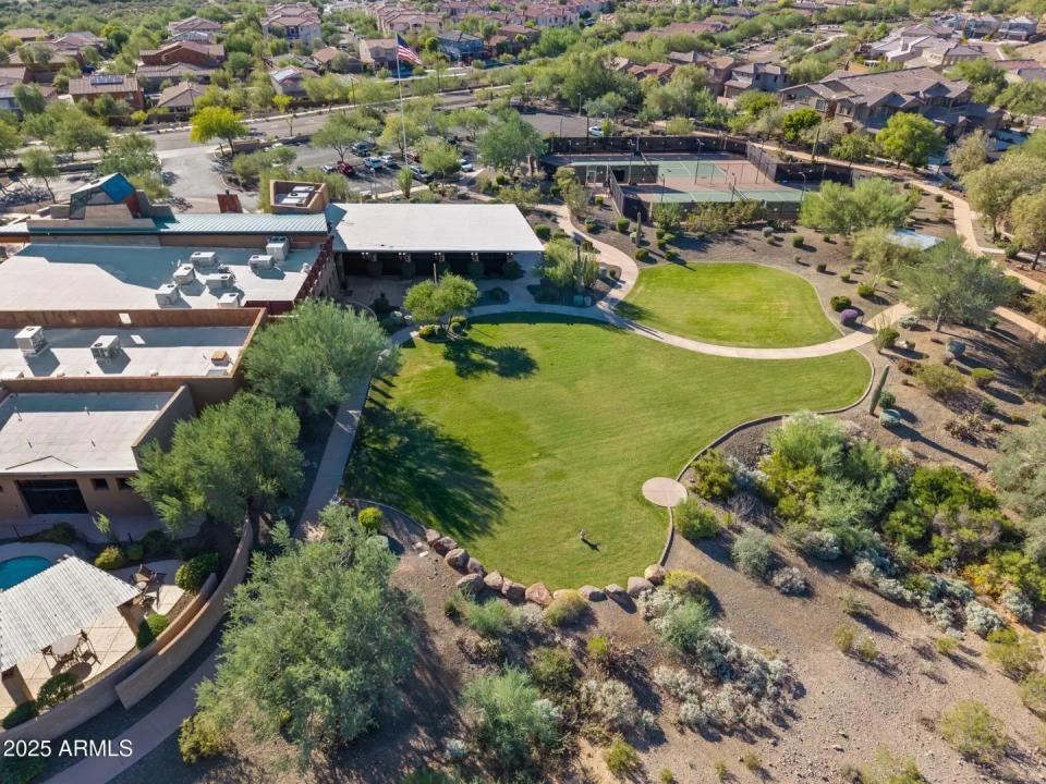 Real Estate Picture 41