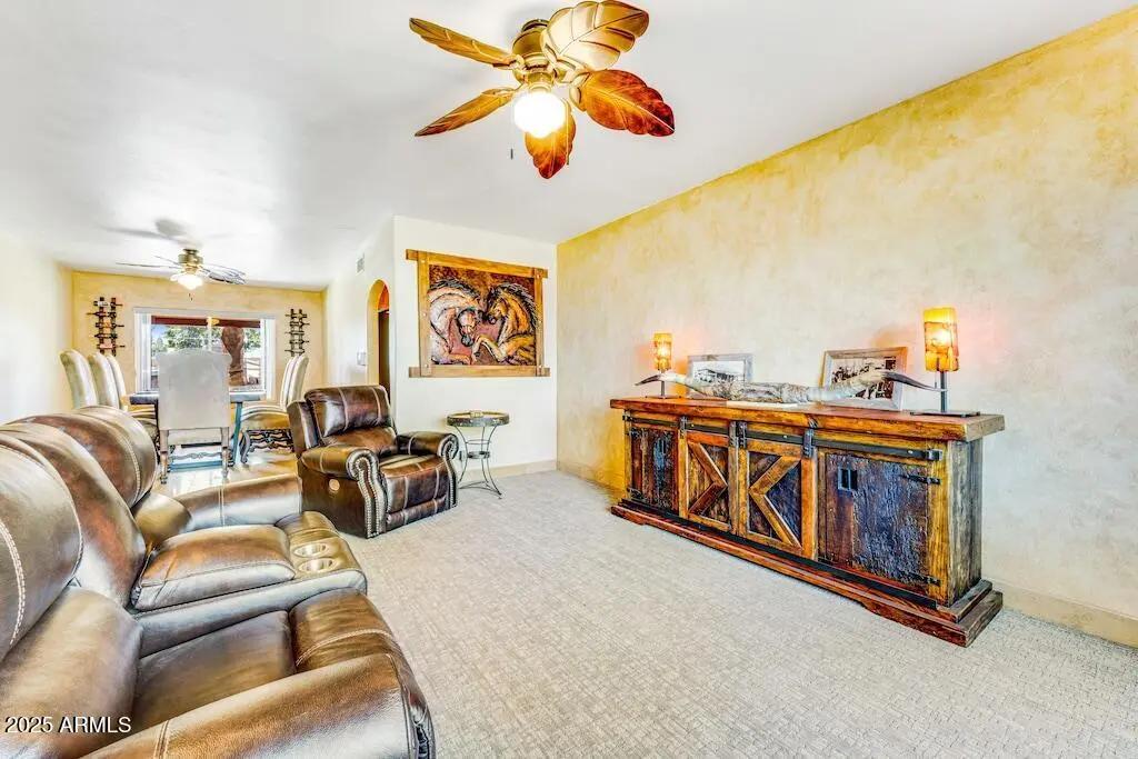 Real Estate Picture 12