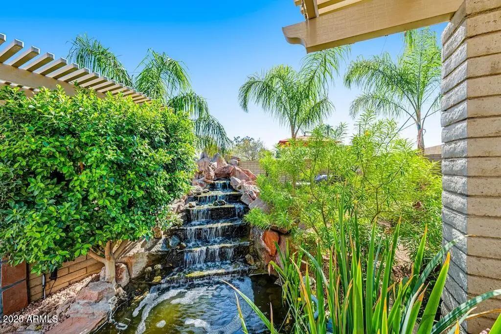 Real Estate Picture 30