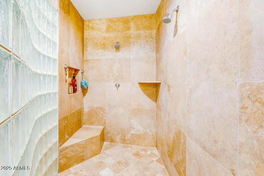 Real Estate Picture 17