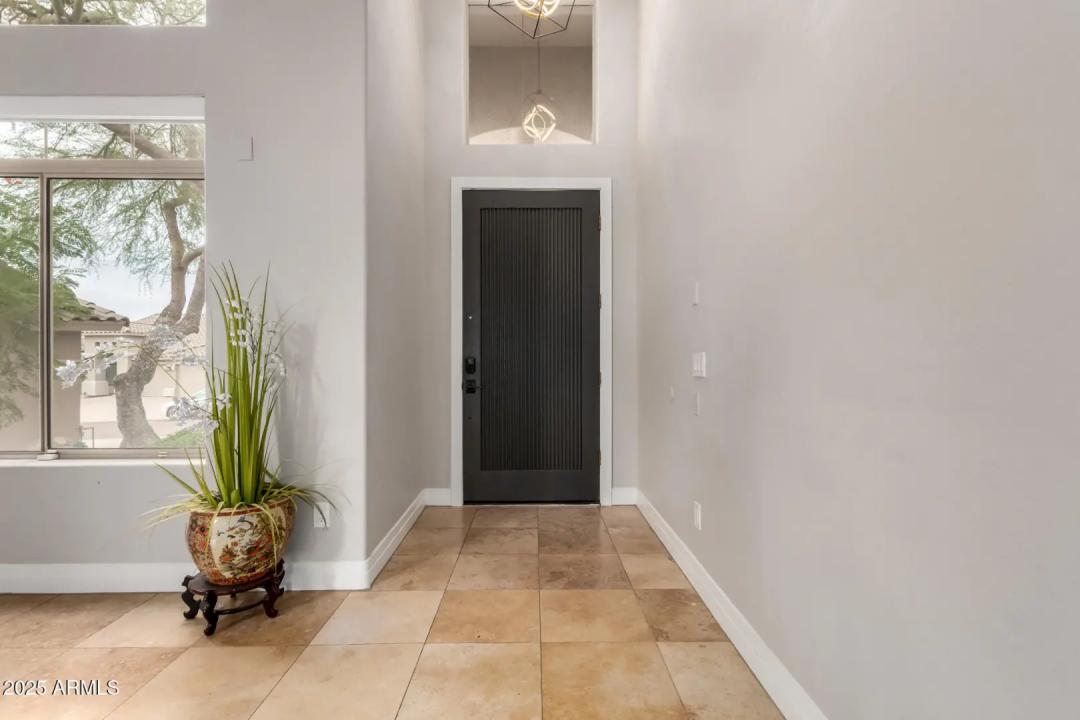 Real Estate Picture 5