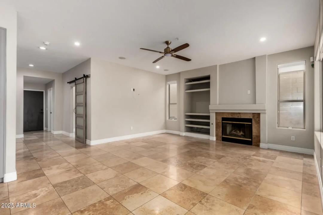 Real Estate Picture 12