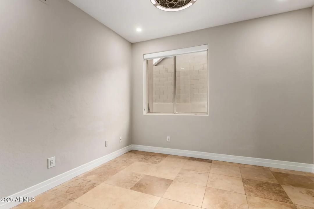 Real Estate Picture 29