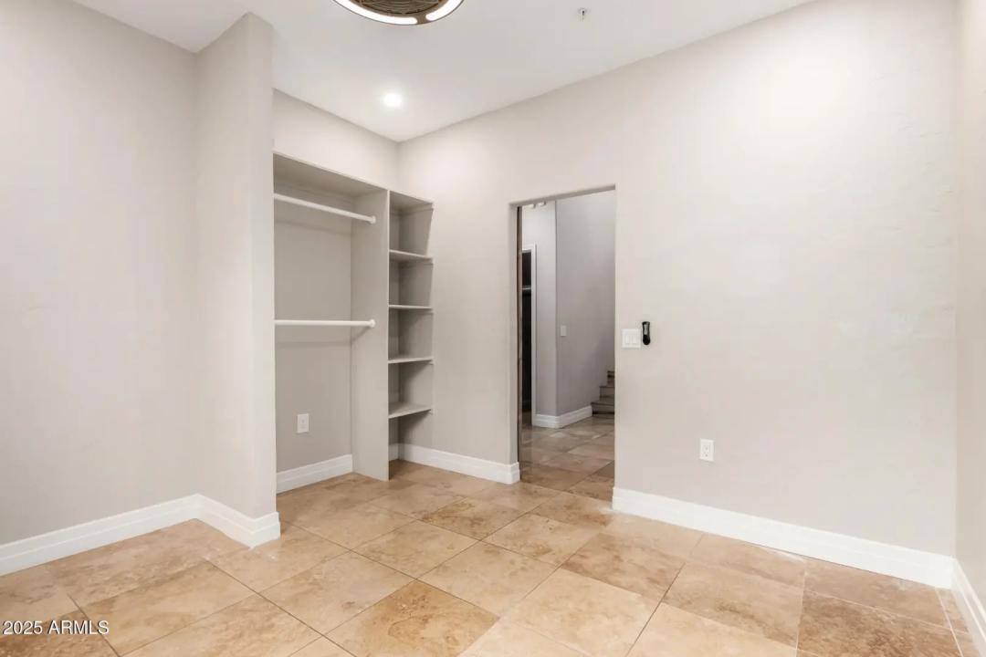 Real Estate Picture 30