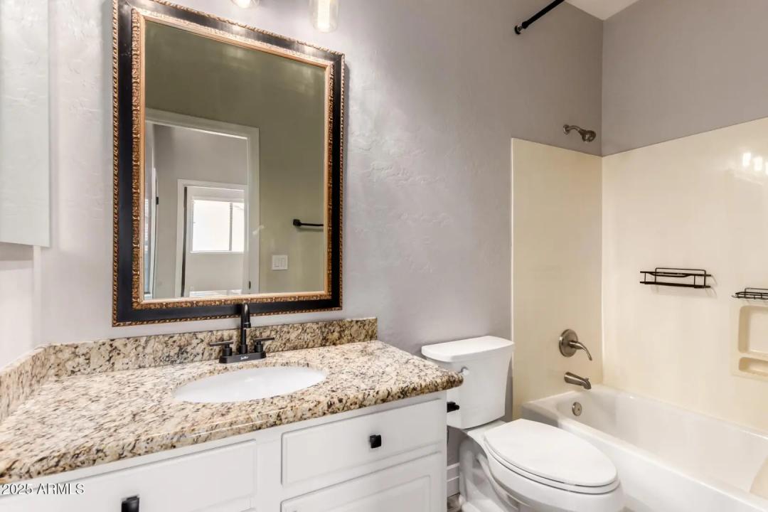 Real Estate Picture 37