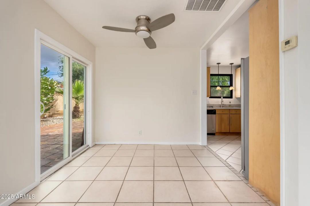 Real Estate Picture 4