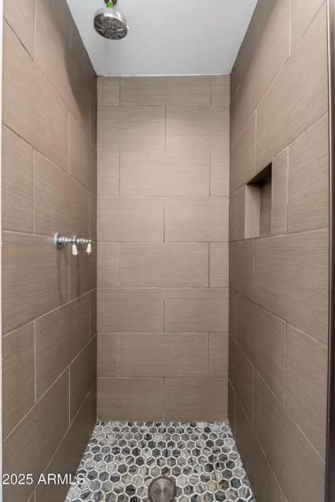 Real Estate Picture 9