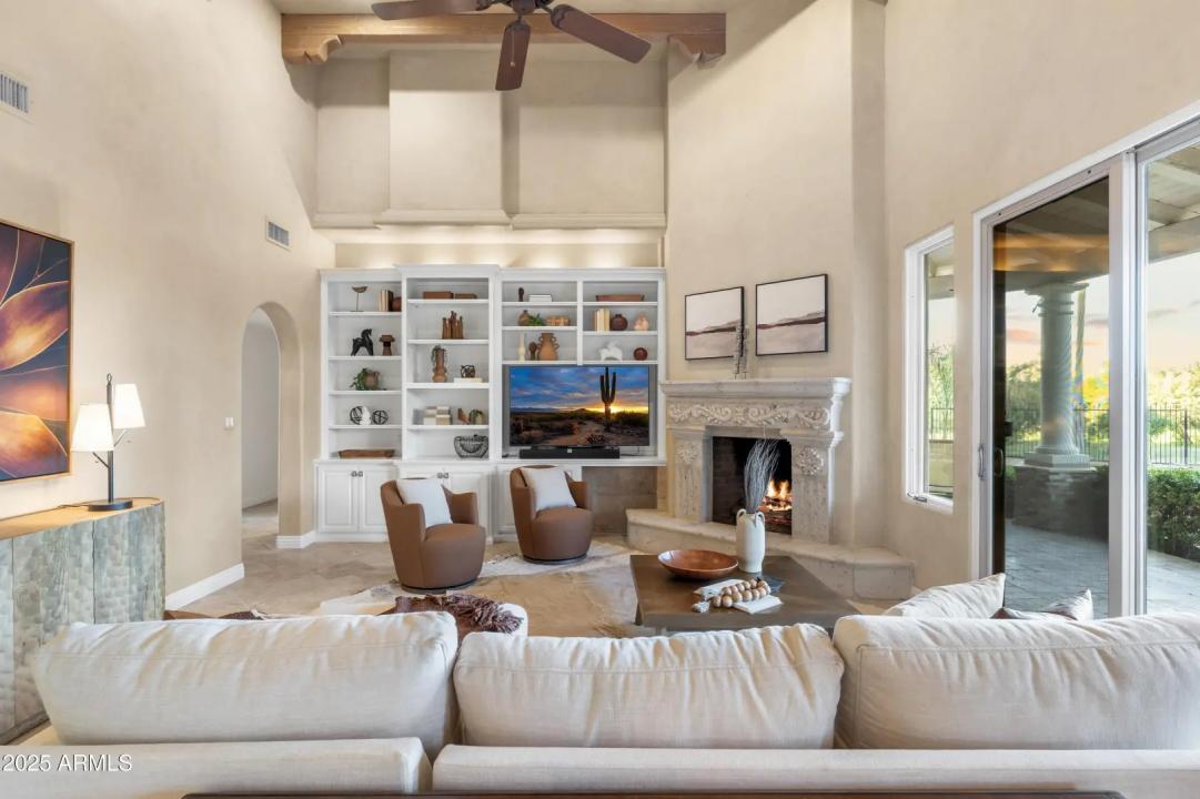 Real Estate Picture 32