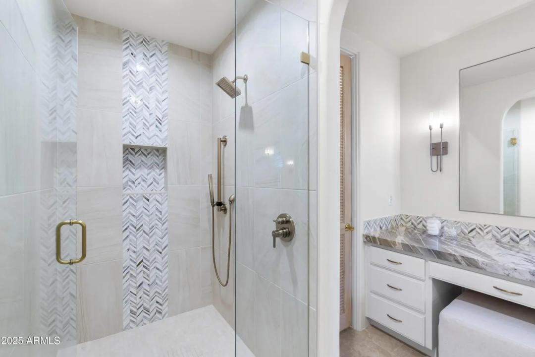 Real Estate Picture 42