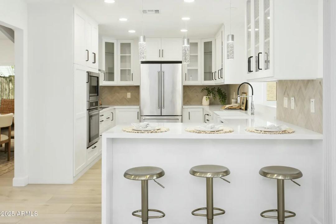 Real Estate Picture 1