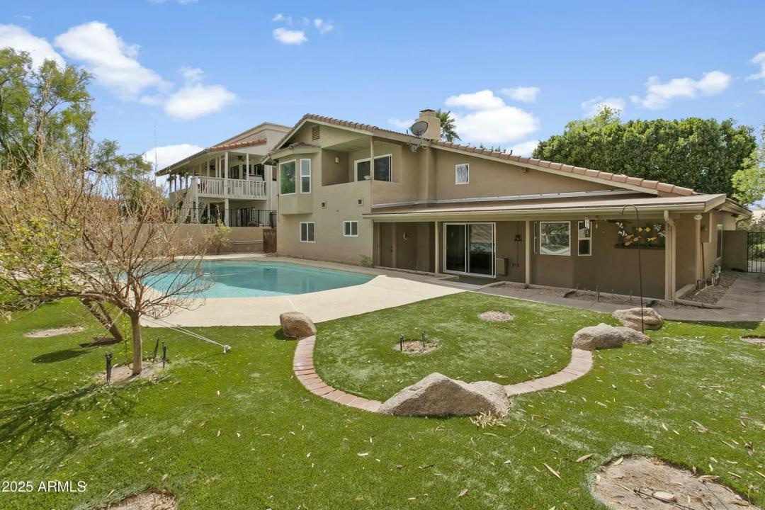 Real Estate Picture 2