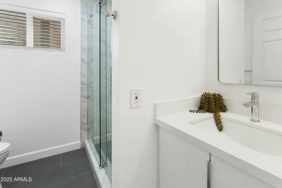 Real Estate Picture 21