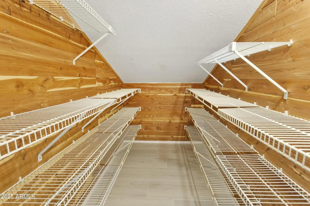 Real Estate Picture 27