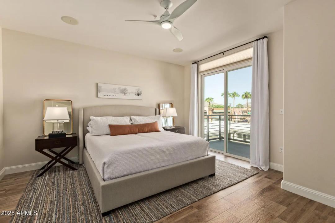 Real Estate Picture 11