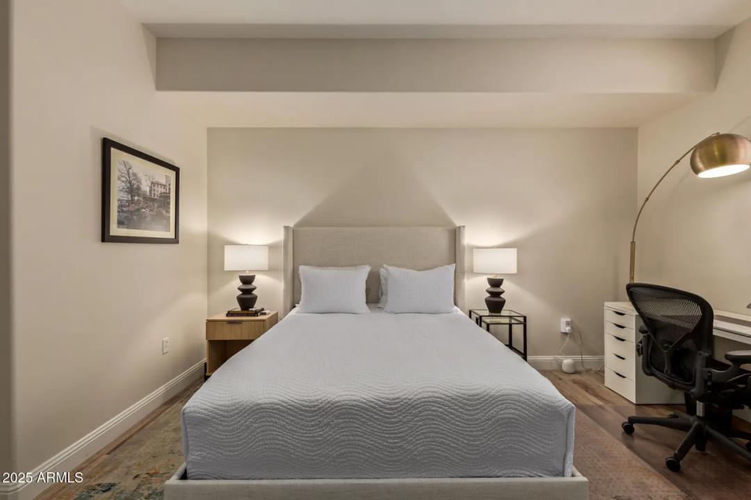 Real Estate Picture 13
