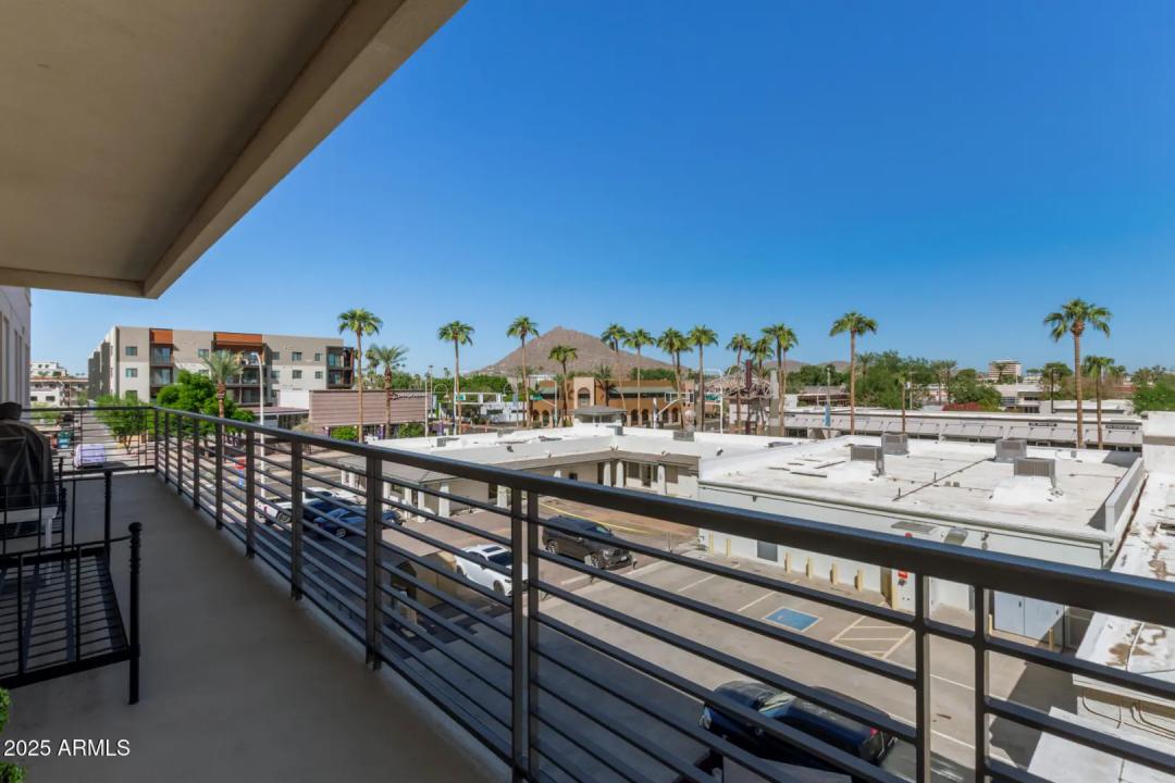 Real Estate Picture 16