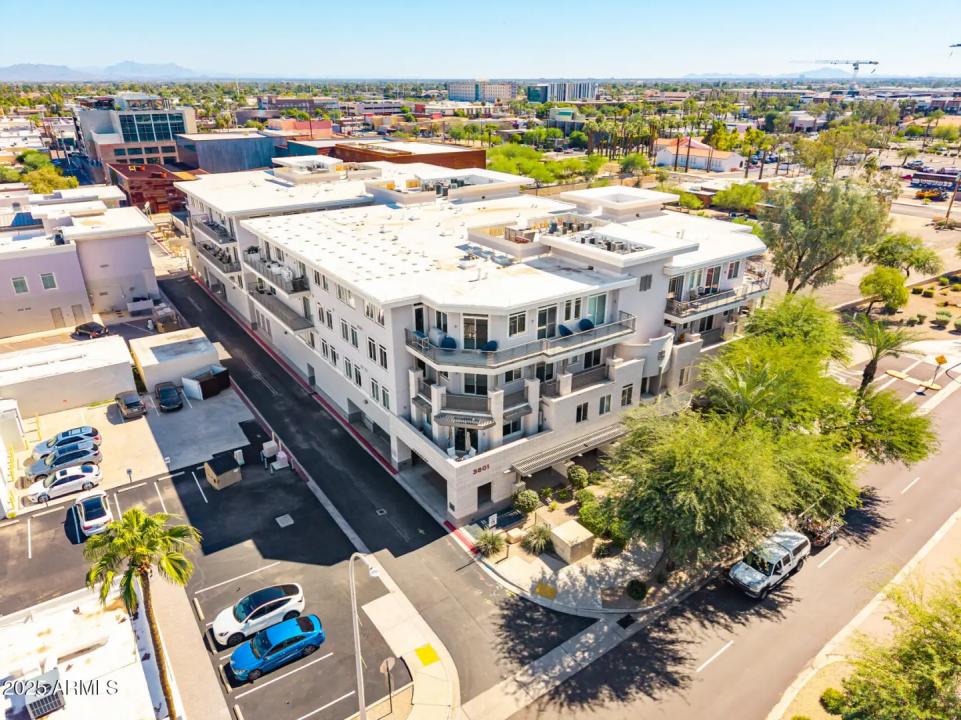 Real Estate Picture 21