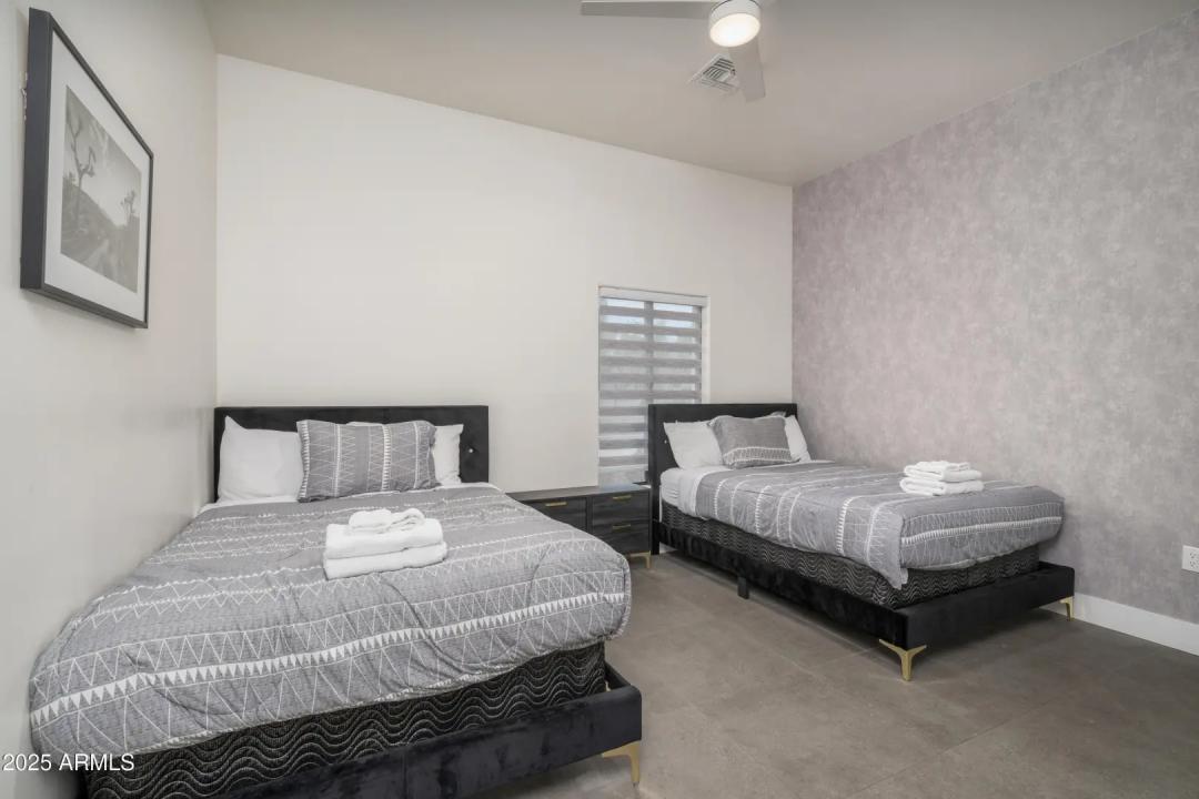 Real Estate Picture 28