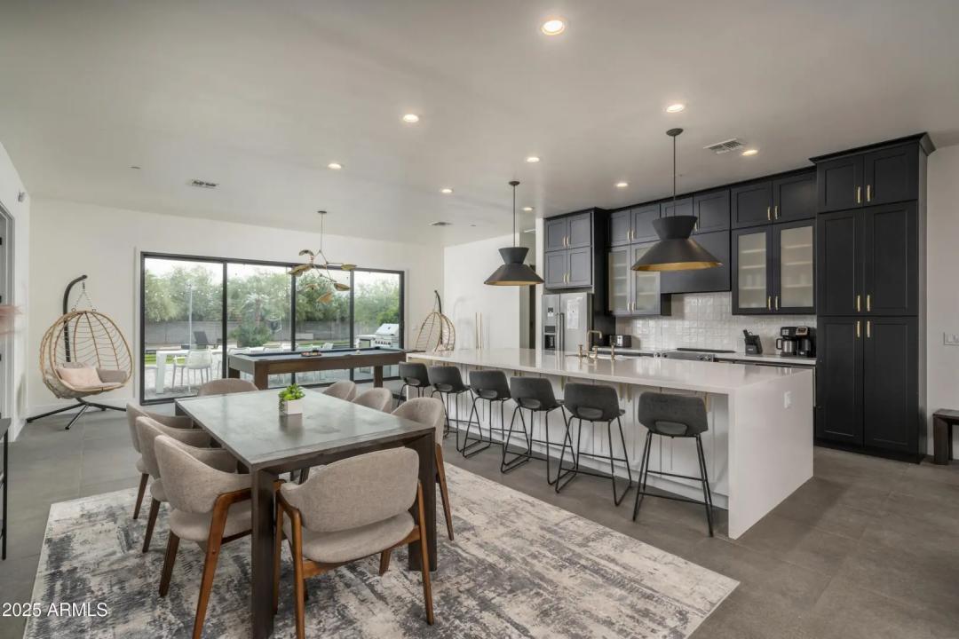 Real Estate Picture 15