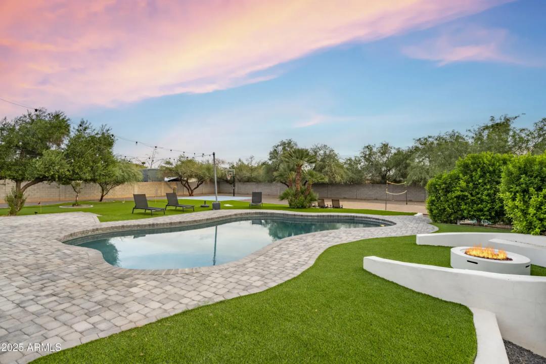 Real Estate Picture 49
