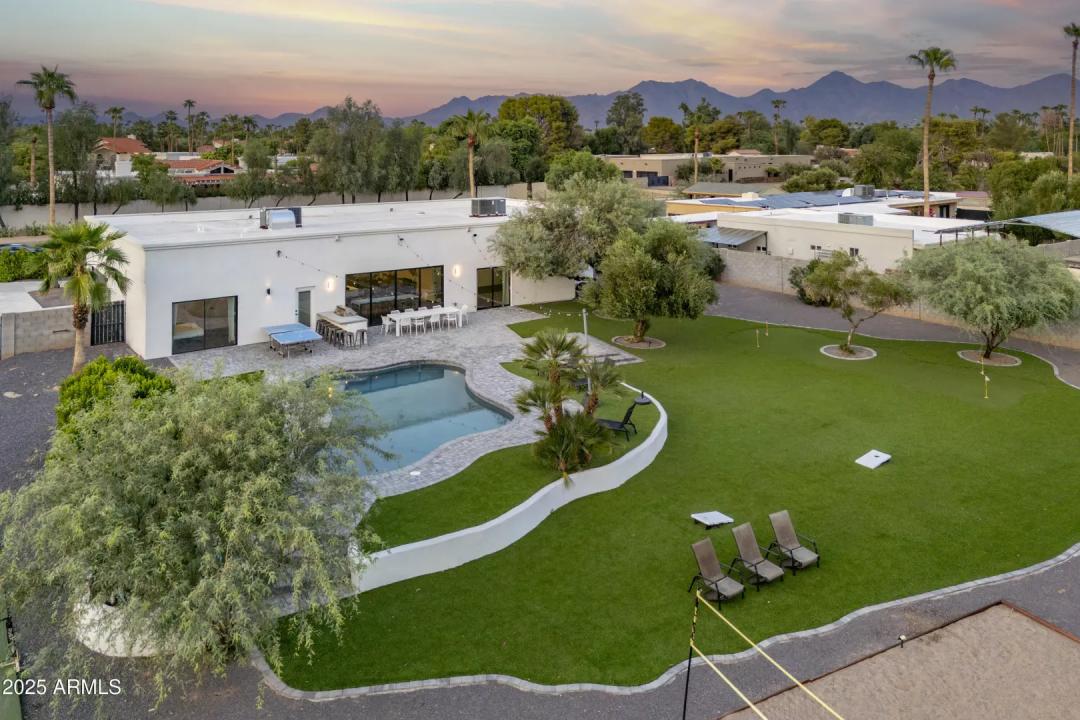 Real Estate Picture 35