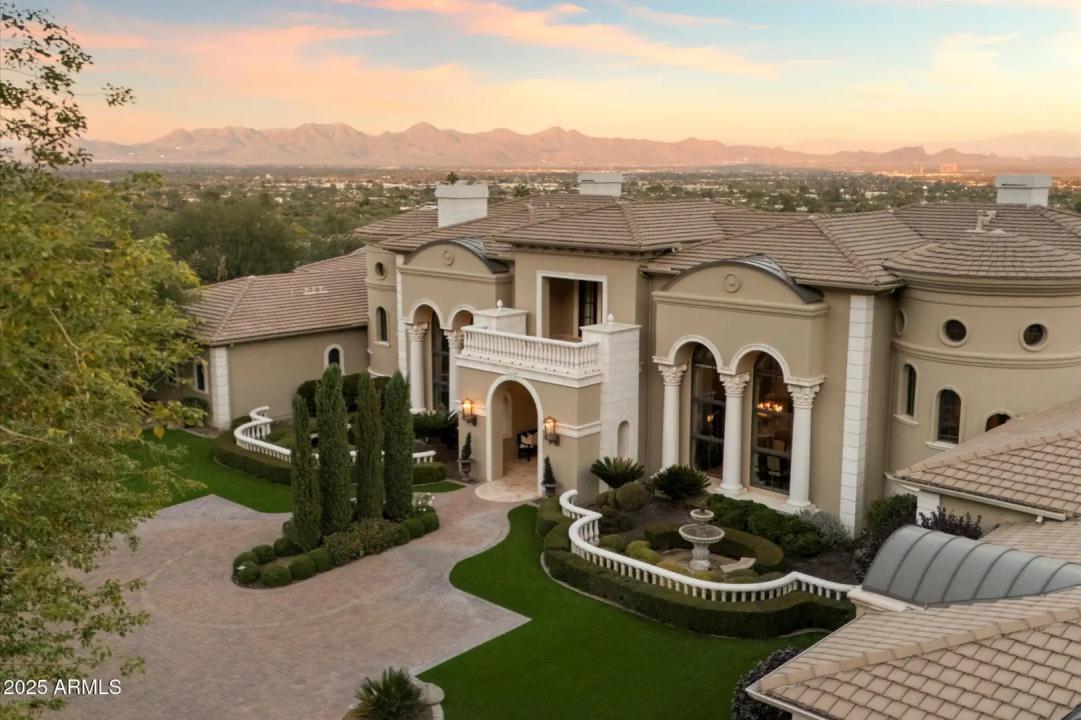 Real Estate Picture 8