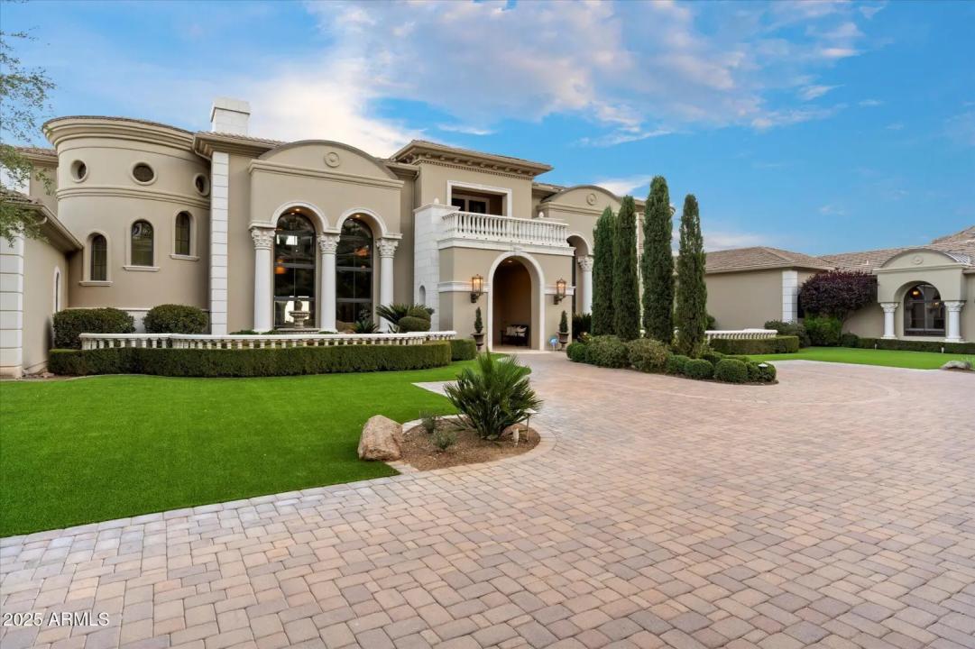 Real Estate Picture 24