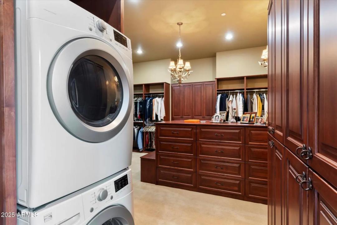 Real Estate Picture 43