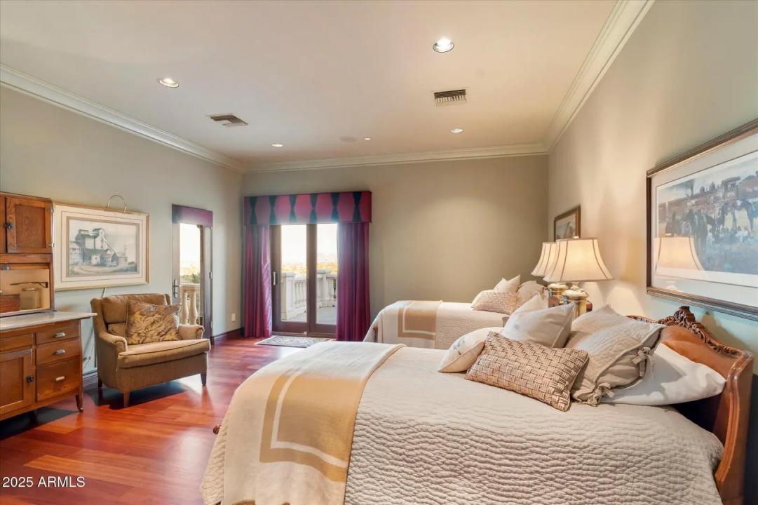 Real Estate Picture 85