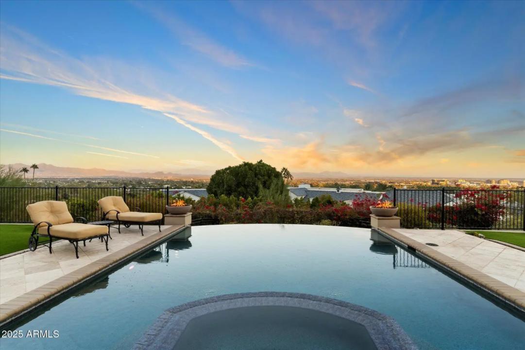 Real Estate Picture 100