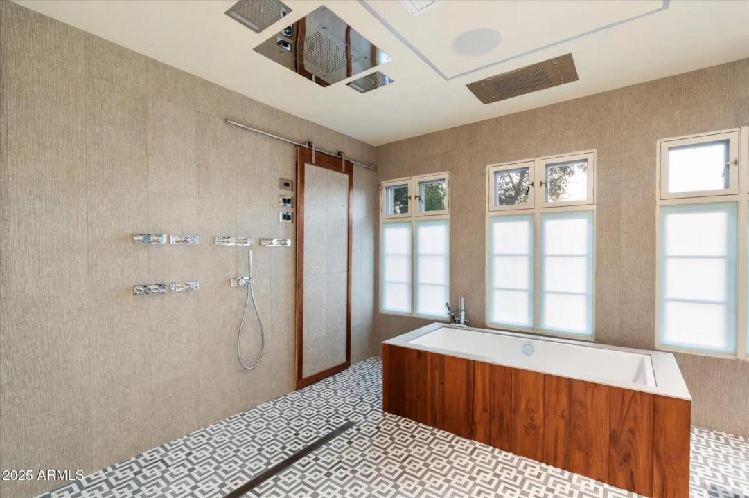 Real Estate Picture 38