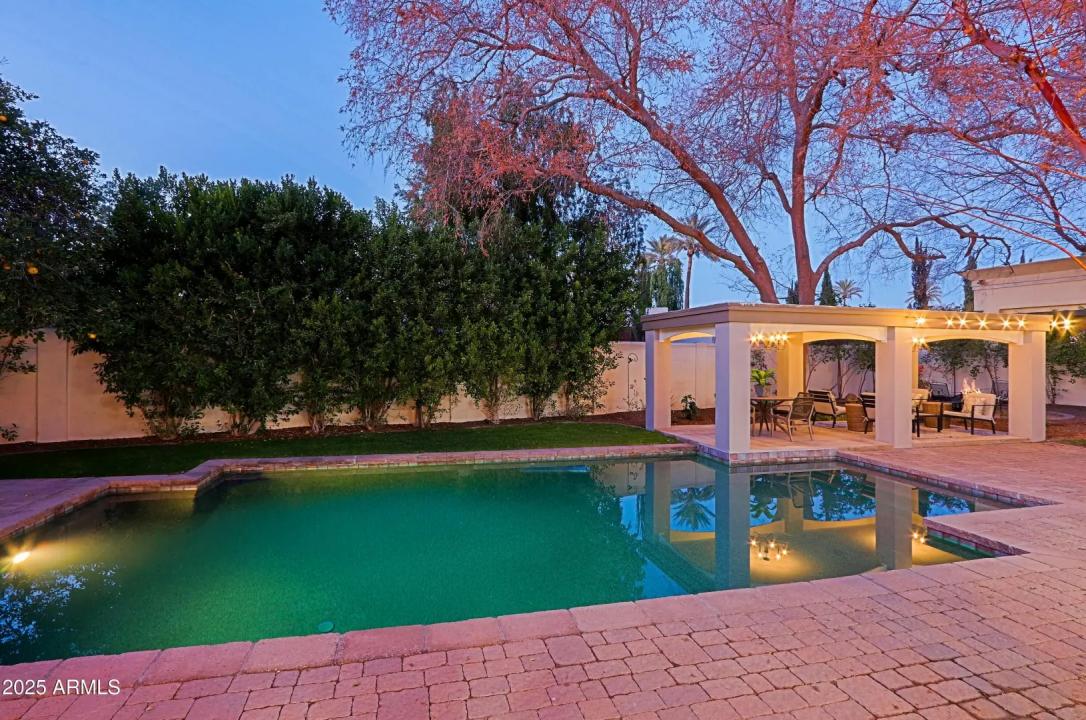 Real Estate Picture 64