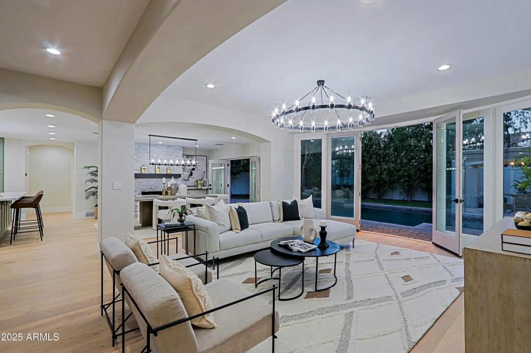 Real Estate Picture 27