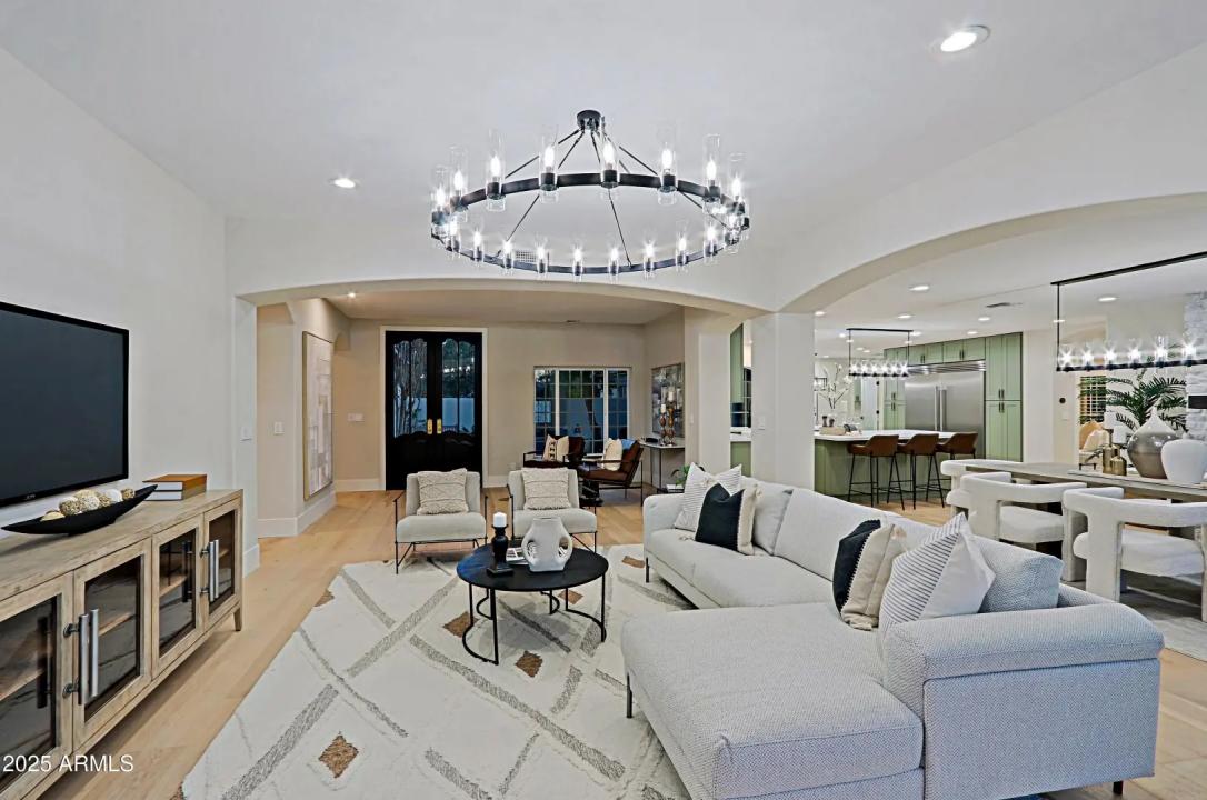 Real Estate Picture 26