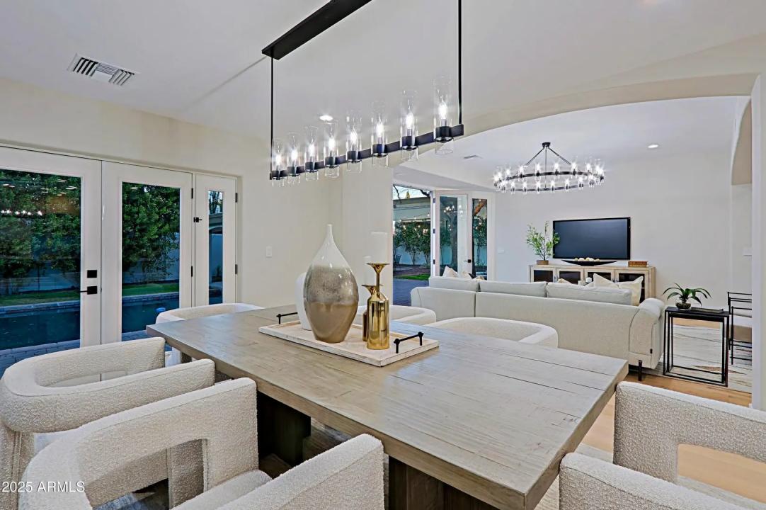 Real Estate Picture 20