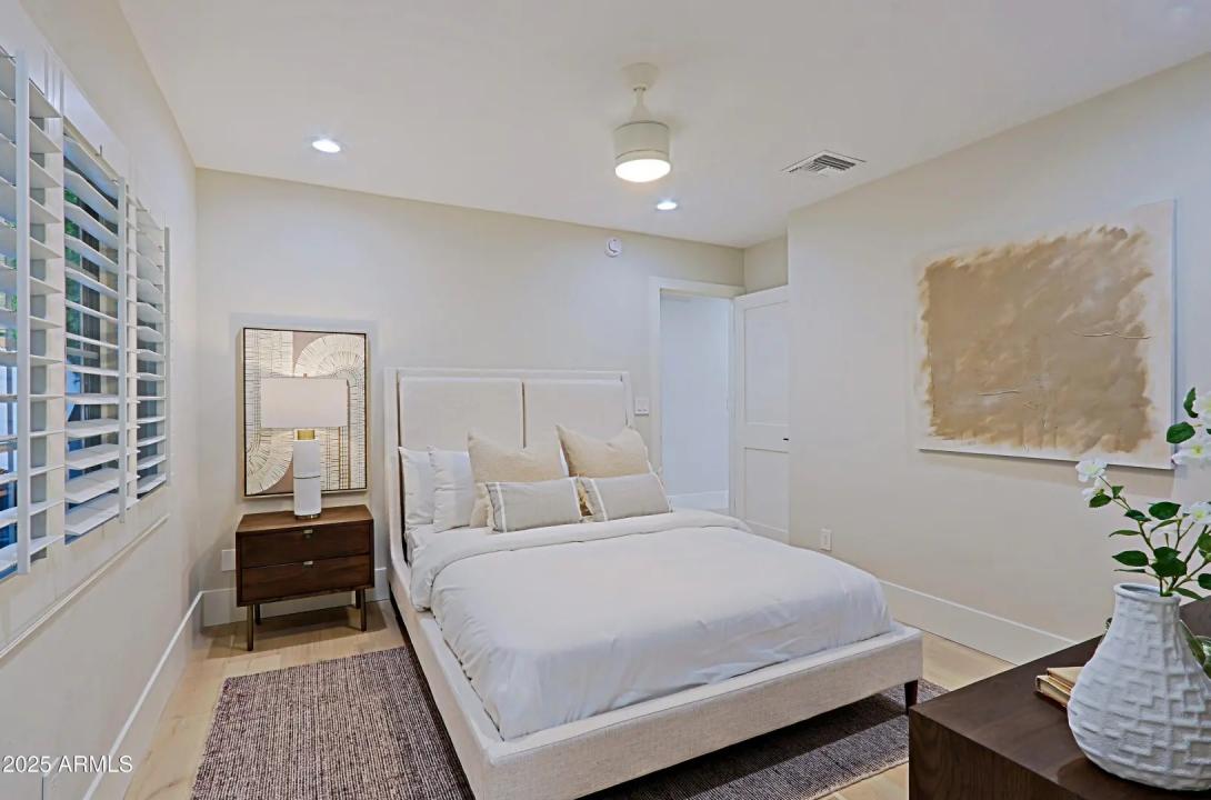 Real Estate Picture 49