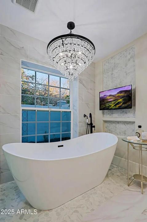 Real Estate Picture 29