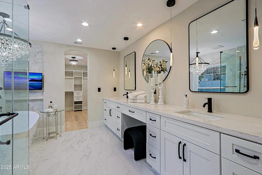 Real Estate Picture 34