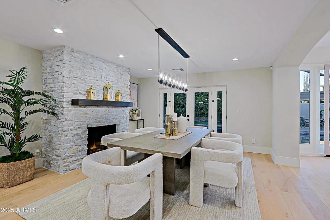 Real Estate Picture 17