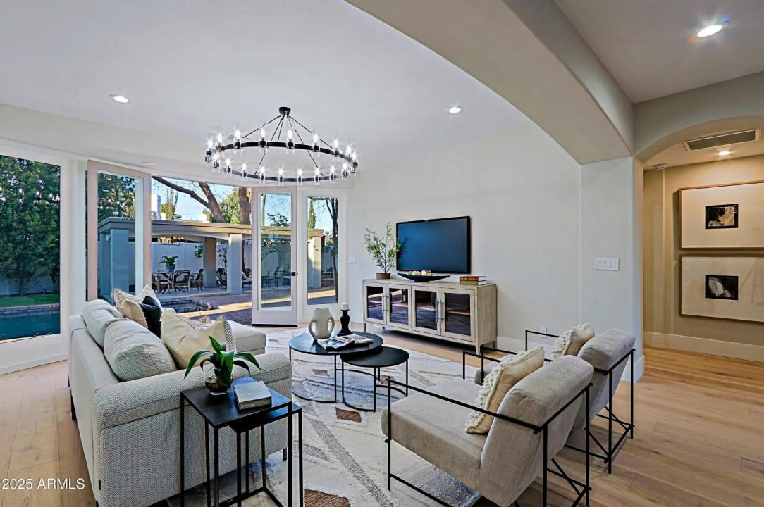 Real Estate Picture 21