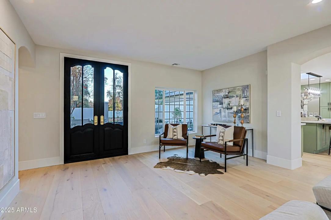 Real Estate Picture 25