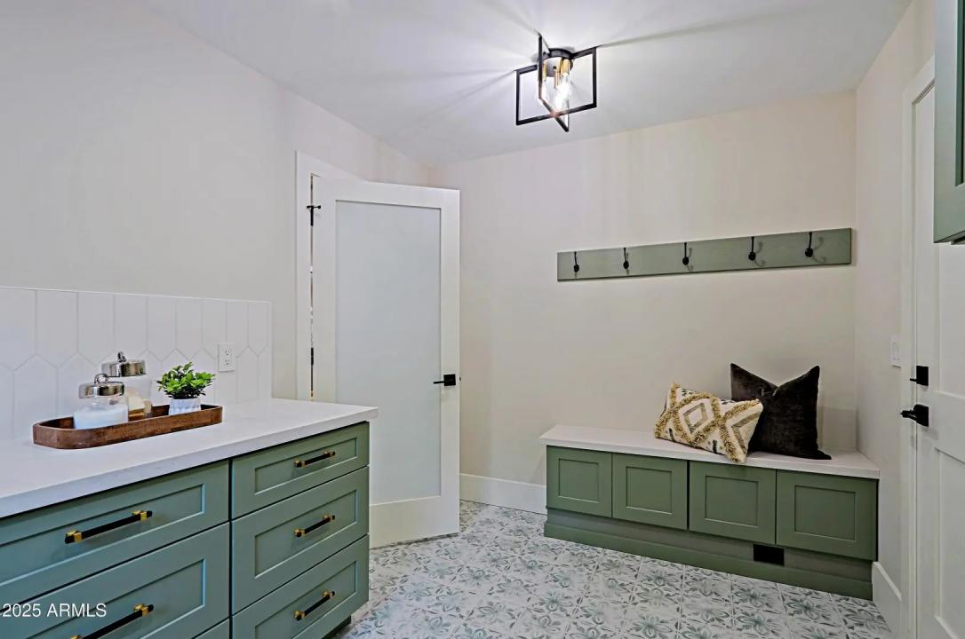 Real Estate Picture 72