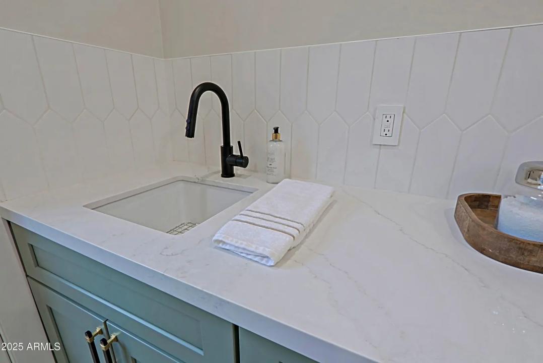 Real Estate Picture 69