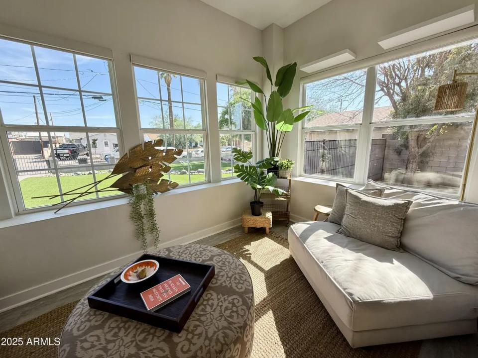 Real Estate Picture 18